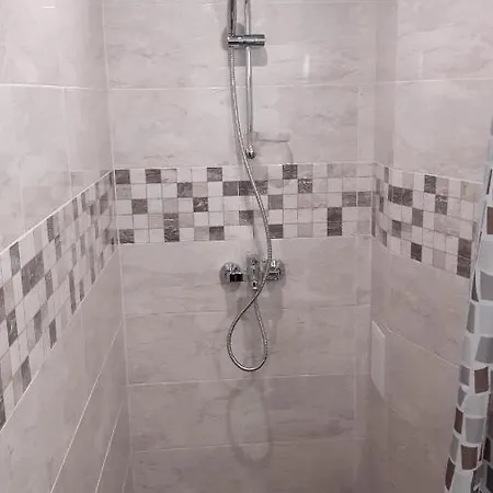 ая アパート Vratsa